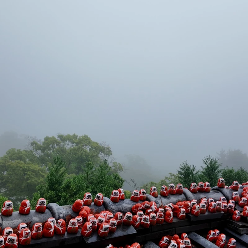 Gallery image for Katsuoji: Osaka’s Hidden Temple of Winning Luck and Daruma Dolls