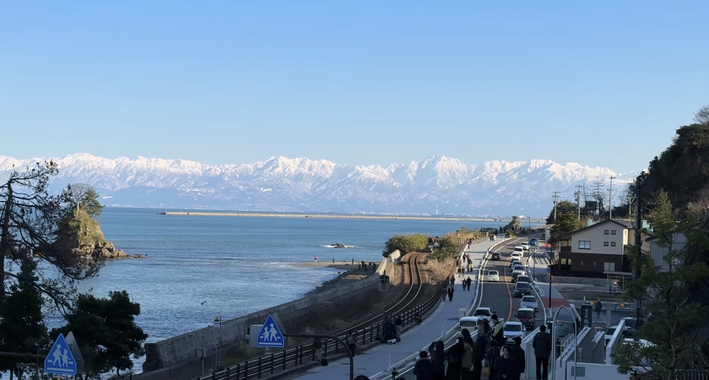 Amaharashi Coast: Breathtaking Ocean Views and the Tateyama Mountain Range
