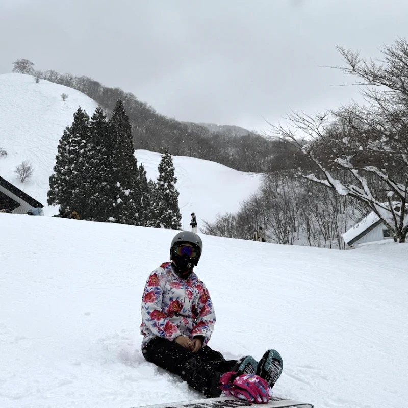 Gallery image for Gransnow Okuibuki: The Ultimate Kansai Snowboarding Day Trip
